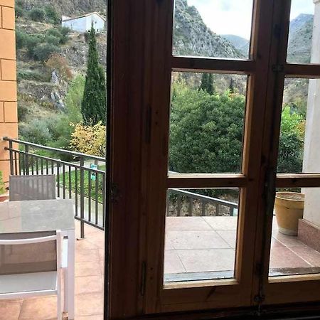 Апартаменти El Mirador Del Rio De Арнедільо Екстер'єр фото